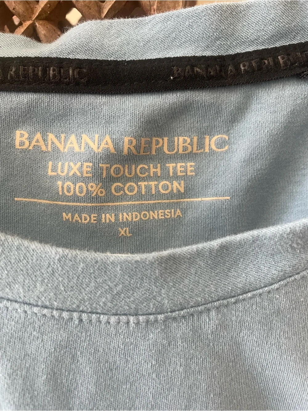 Banana Republic Men’s Dusty Blue Crew Neck Tee